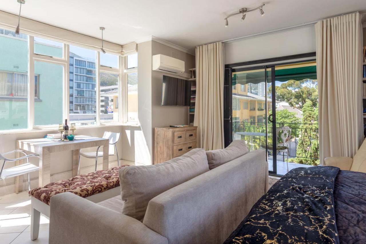 Cosy And Classy Sea Point Apartment كيب تاون المظهر الخارجي الصورة