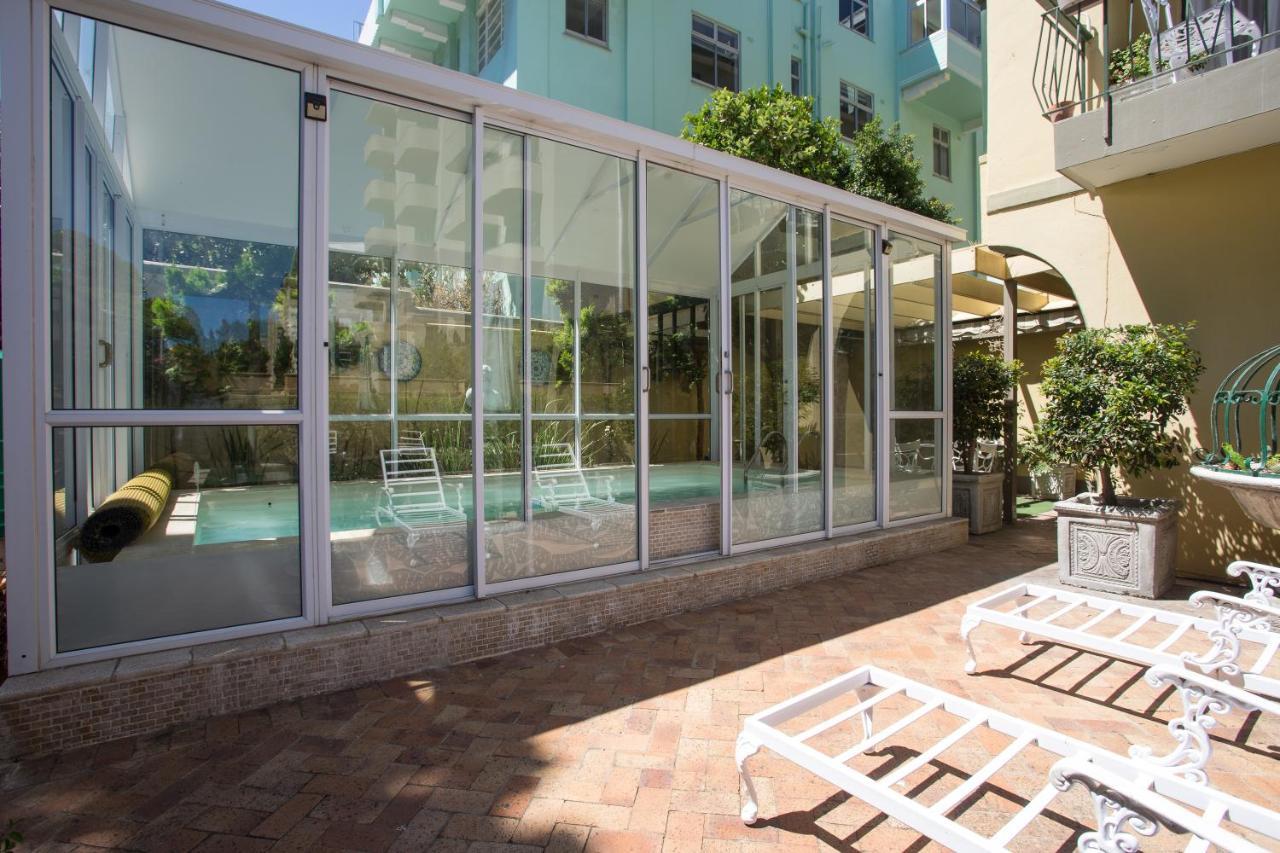 Cosy And Classy Sea Point Apartment كيب تاون المظهر الخارجي الصورة