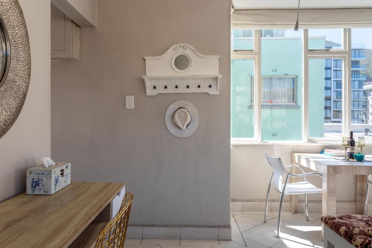 Cosy And Classy Sea Point Apartment كيب تاون المظهر الخارجي الصورة