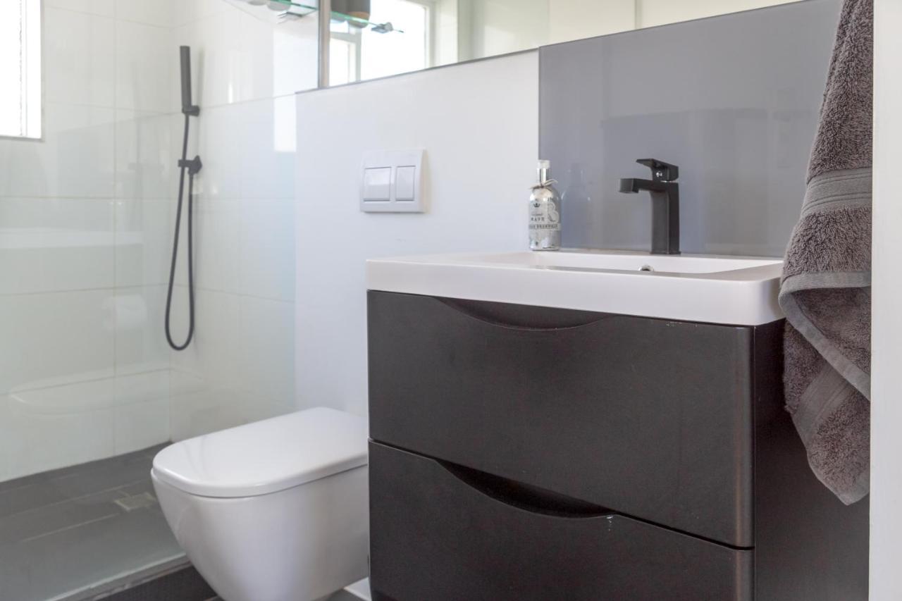 Cosy And Classy Sea Point Apartment كيب تاون المظهر الخارجي الصورة