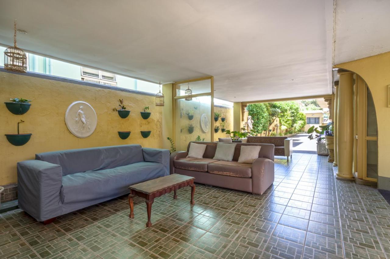 Cosy And Classy Sea Point Apartment كيب تاون المظهر الخارجي الصورة