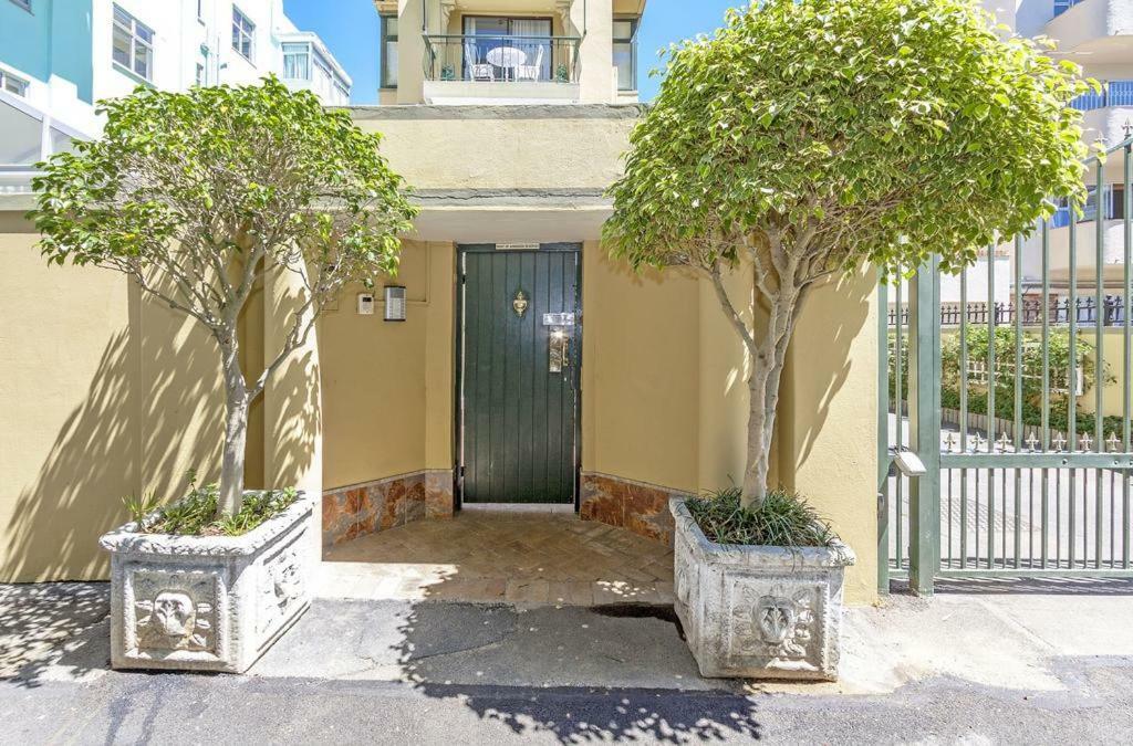 Cosy And Classy Sea Point Apartment كيب تاون المظهر الخارجي الصورة