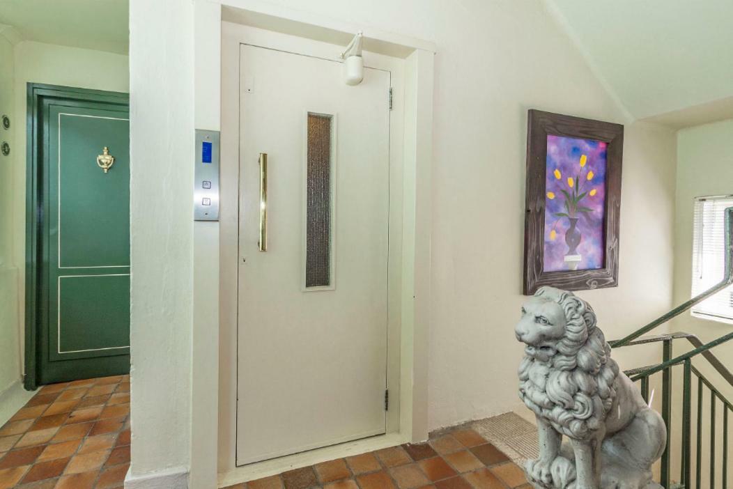 Cosy And Classy Sea Point Apartment كيب تاون المظهر الخارجي الصورة